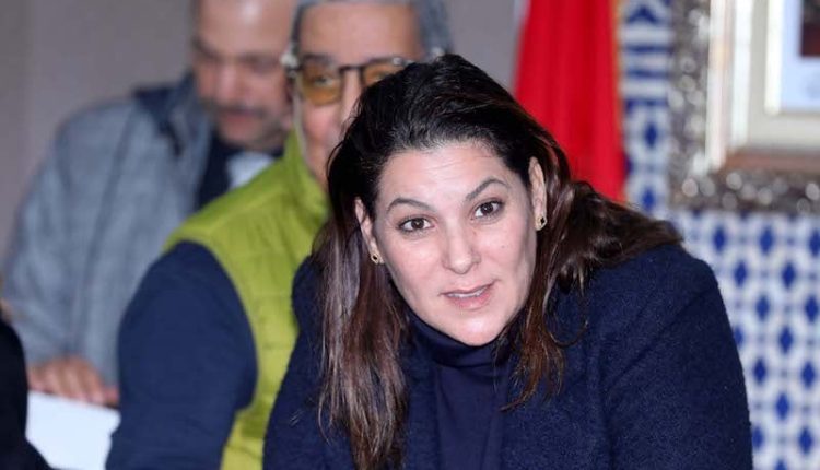 فاطمة المنصوري